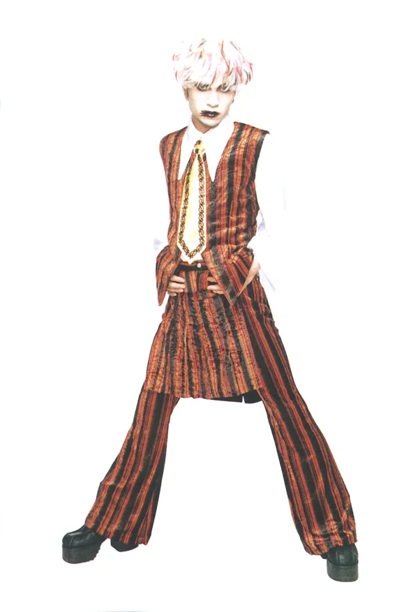 postcard of Yu~ki, promoting Voyage sans retour